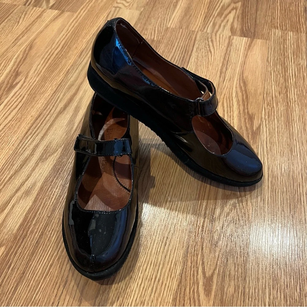 L’Amour Des Pieds Cornelia Patent Leather wedge‎ Mary Janes 6.5M